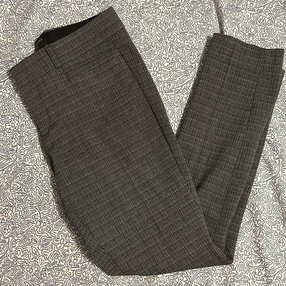 Banana Republic Cropped Sloan Pants (0P) - Picture 6 of 6